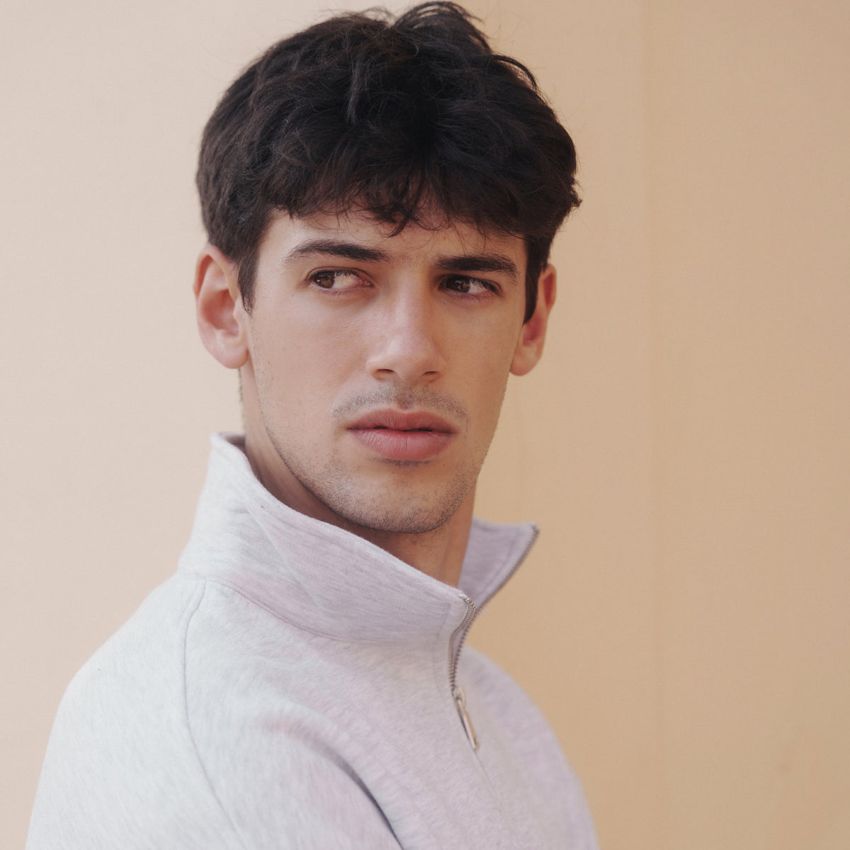 Essential Half Zip Sweatshirt in Dark Gray / Silver / Black, Legacy London