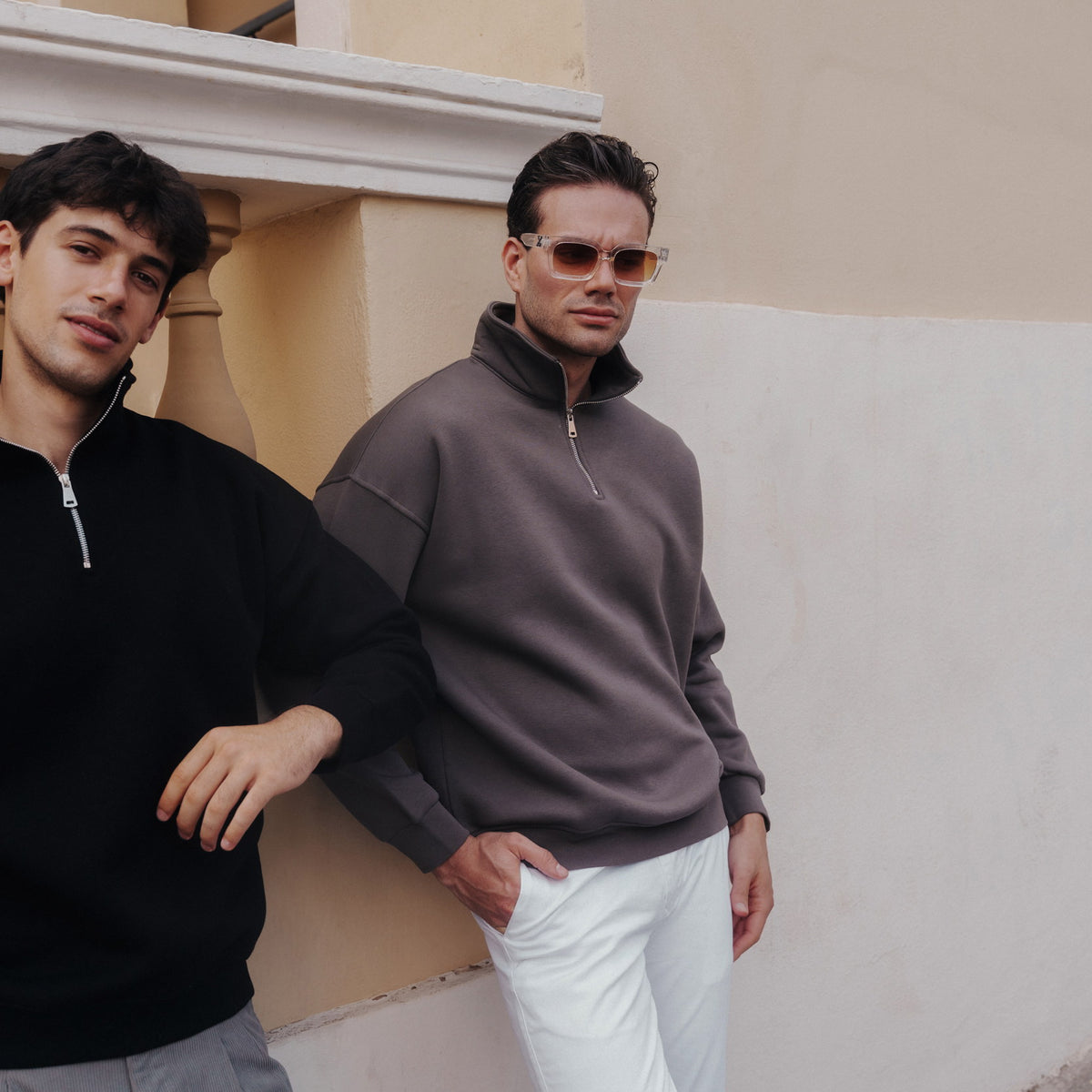 Essential Half Zip Sweatshirt in Dark Gray / Silver / Black, Legacy London