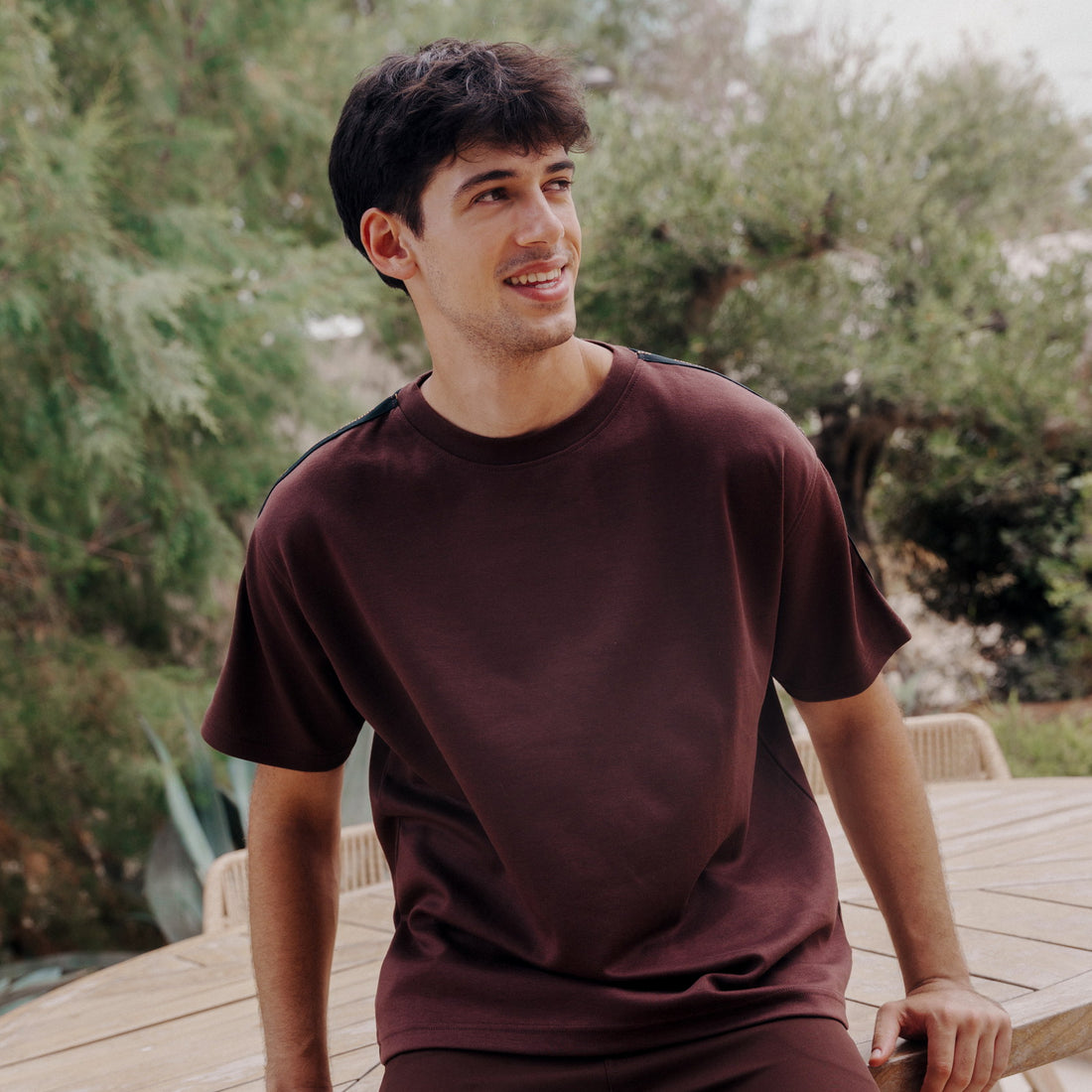 Tape-Detail Oversized T-Shirt in Dark Brown / White, Legacy London