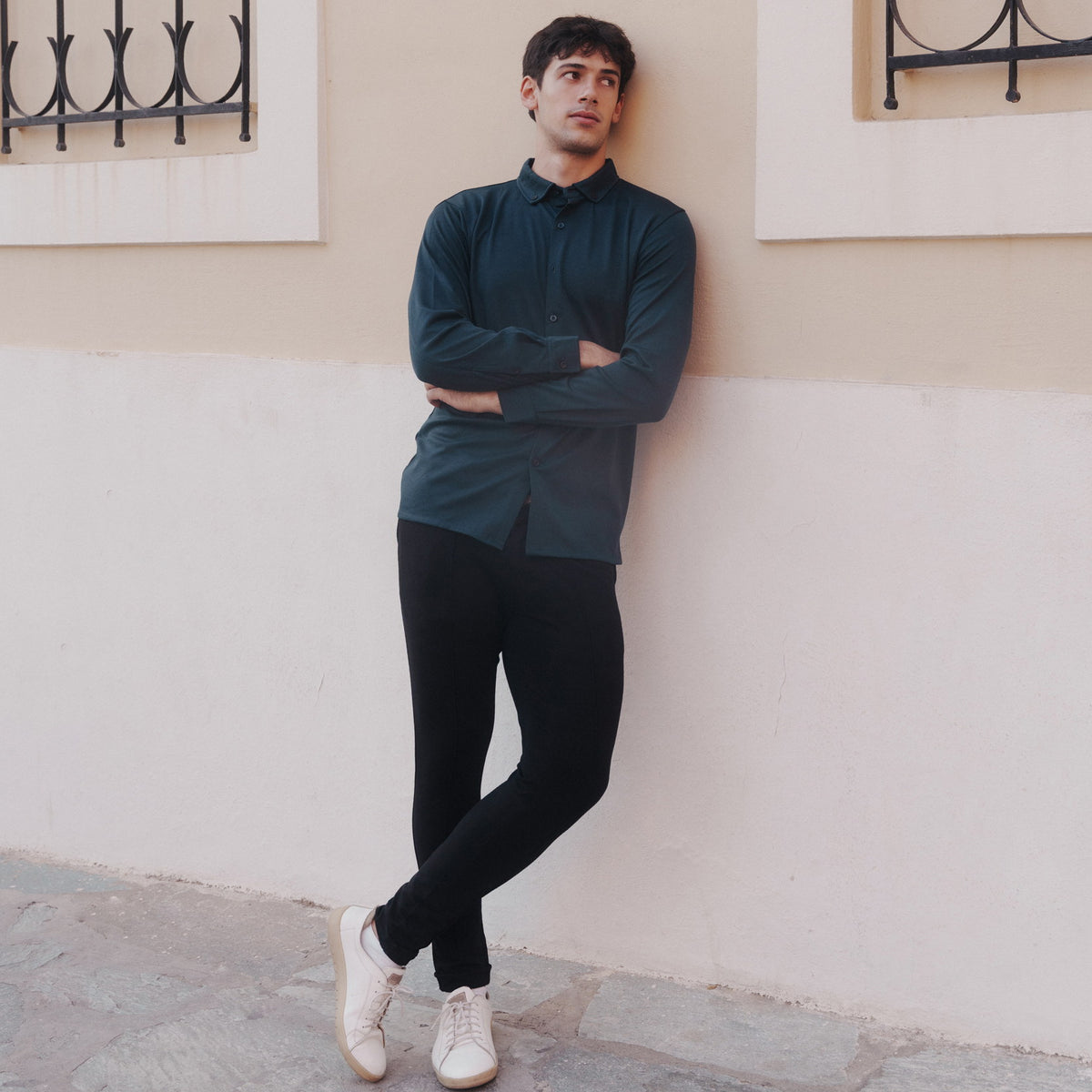 Forma Long-Sleeved Knit Shirt in Navy Blue, Legacy London