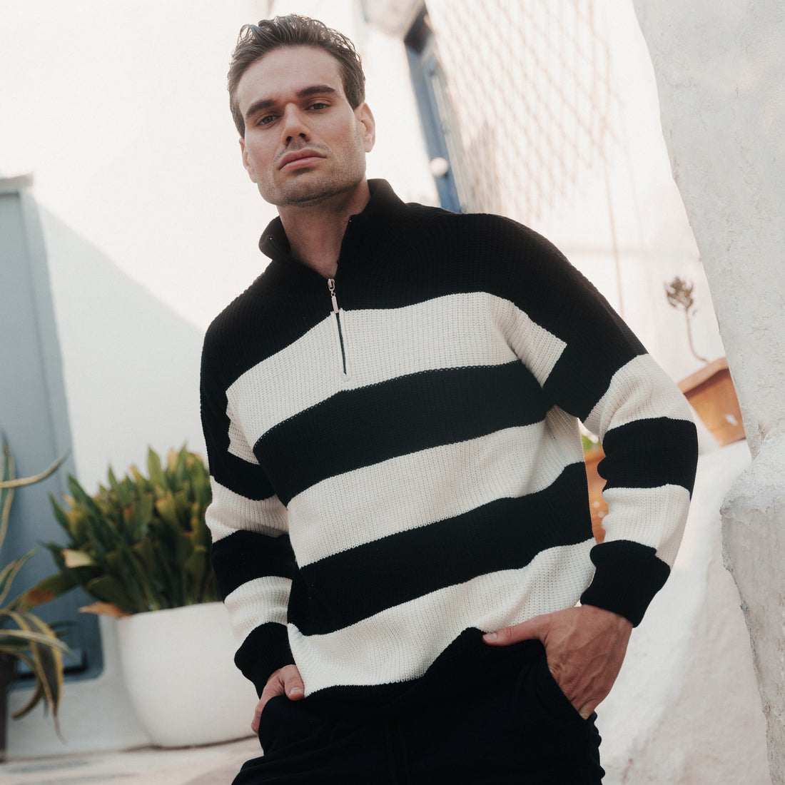 Soft Horizon Zipper Pullover in Black / Mustard Brown, Legacy London