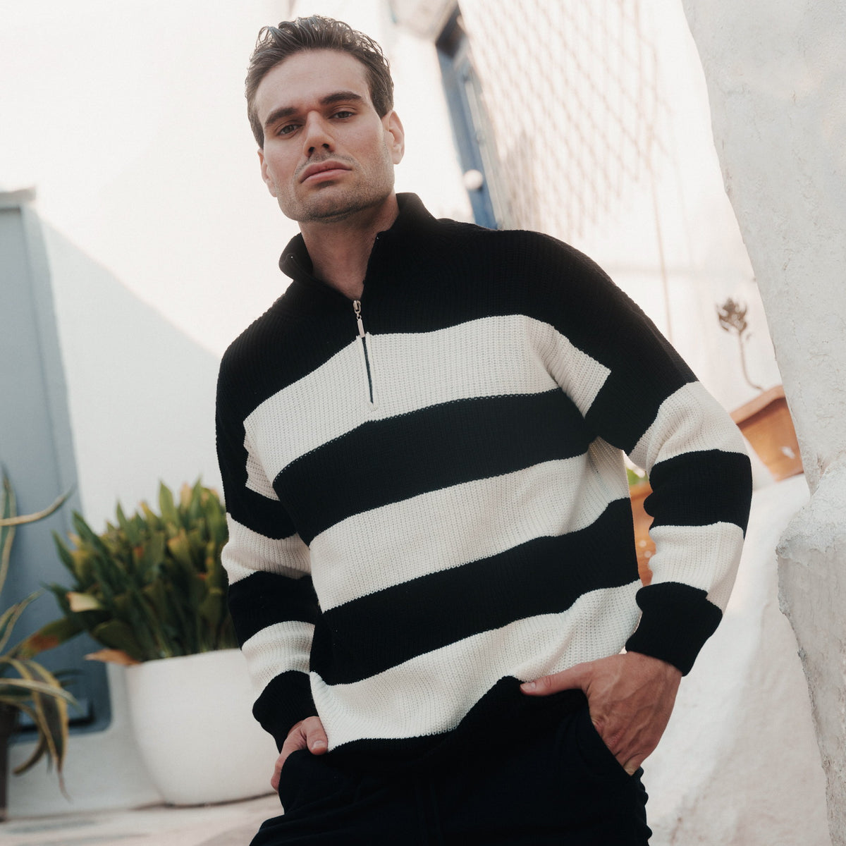 Soft Horizon Zipper Pullover in Black / Mustard Brown, Legacy London