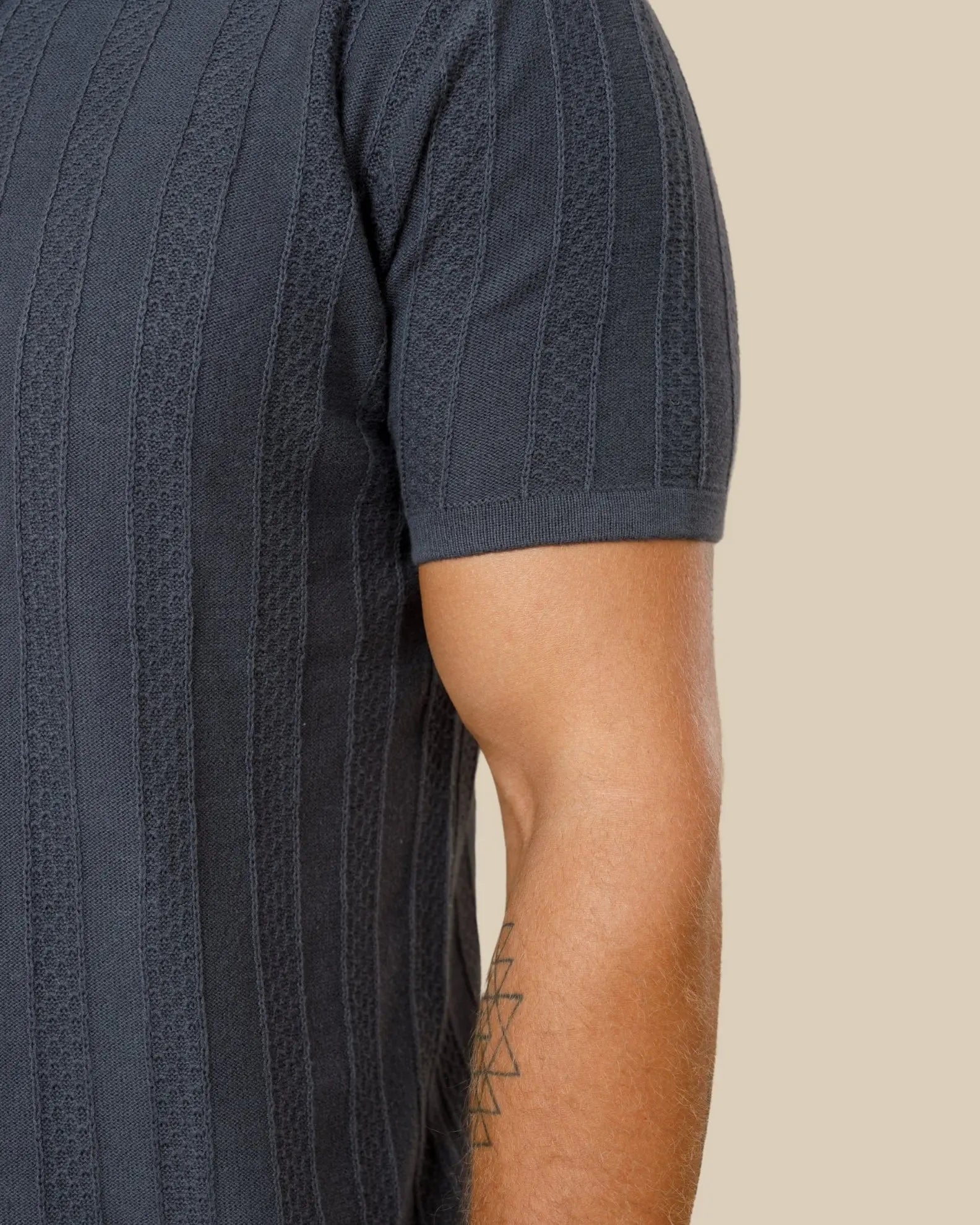 Johnny Collar Textured Knit Polo Legacy London