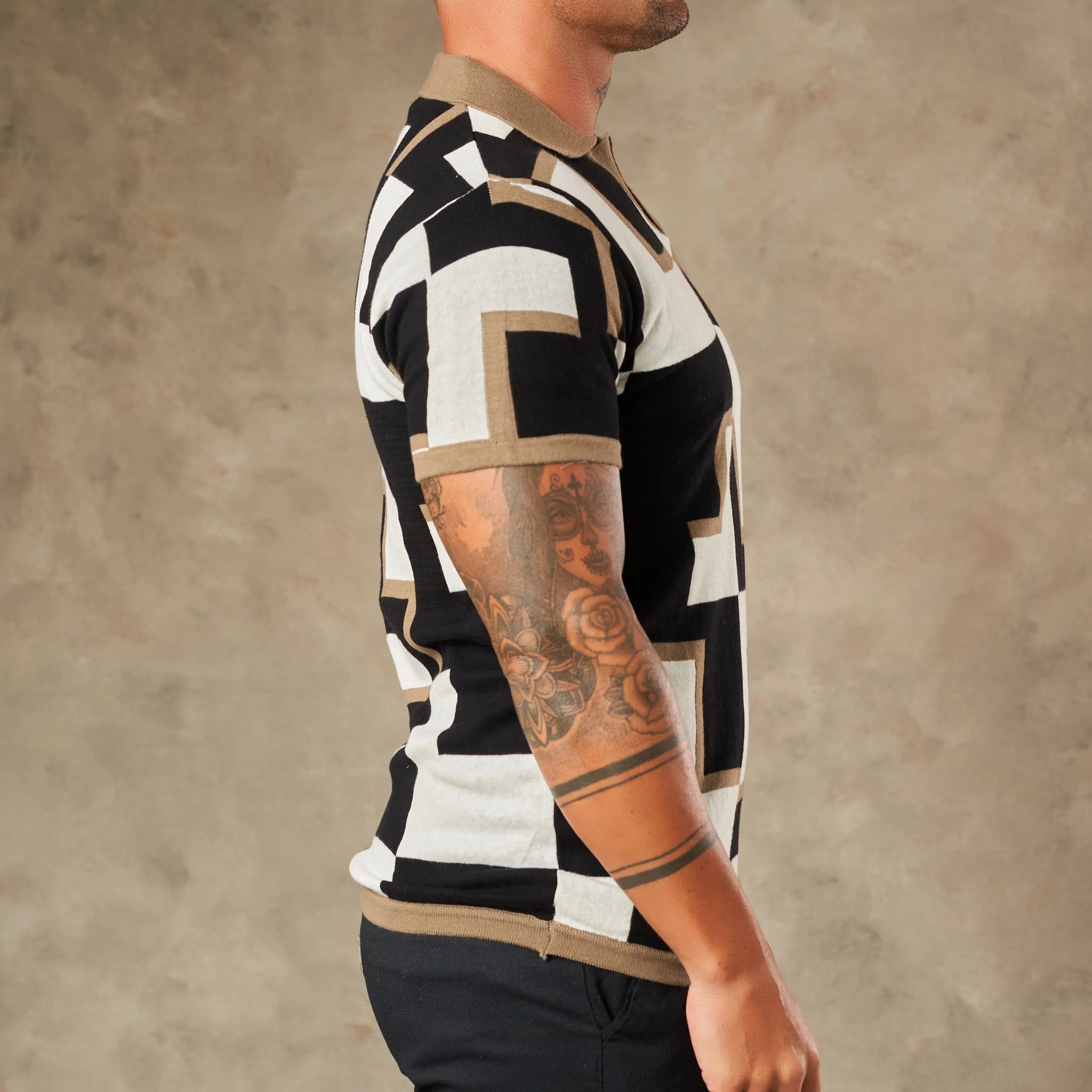 Moderna Graphic Statement Knit  - Legacy London