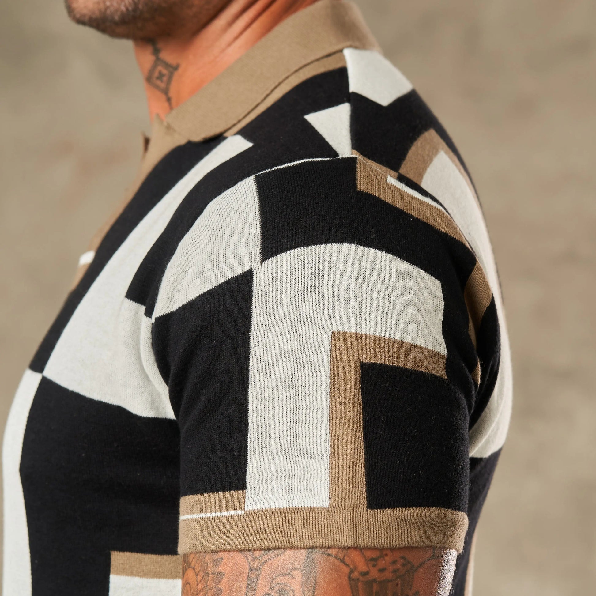 Moderna Graphic Statement Knit  - Legacy London