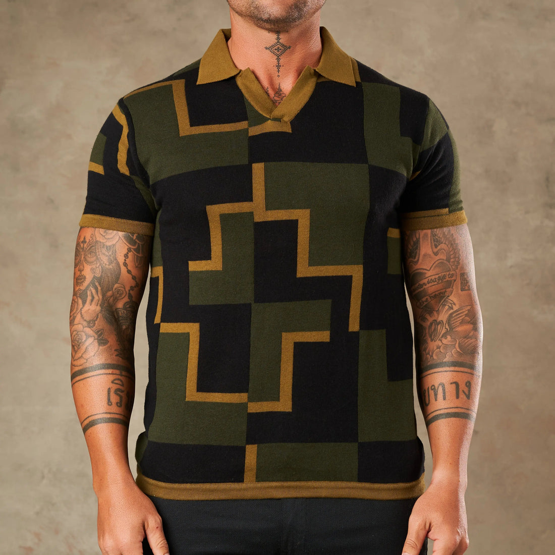 Moderna Graphic Statement Knit  - Legacy London