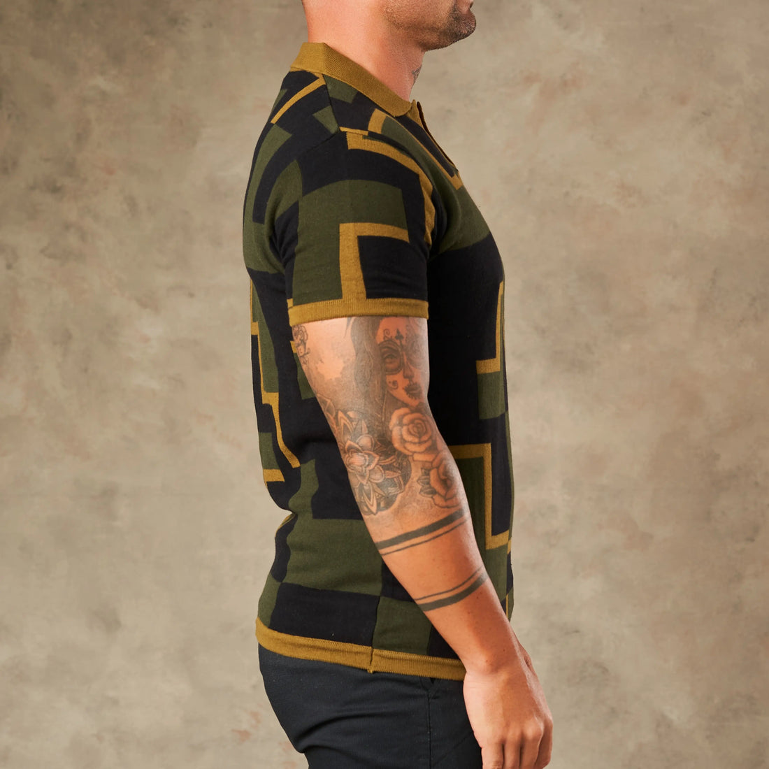 Moderna Graphic Statement Knit  - Legacy London