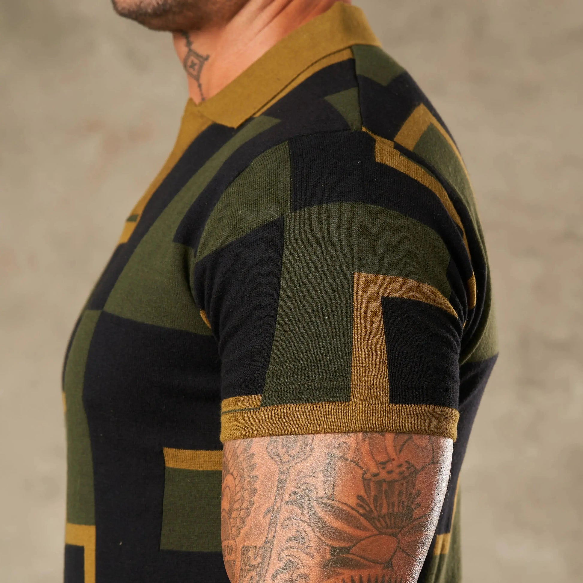 Moderna Graphic Statement Knit  - Legacy London
