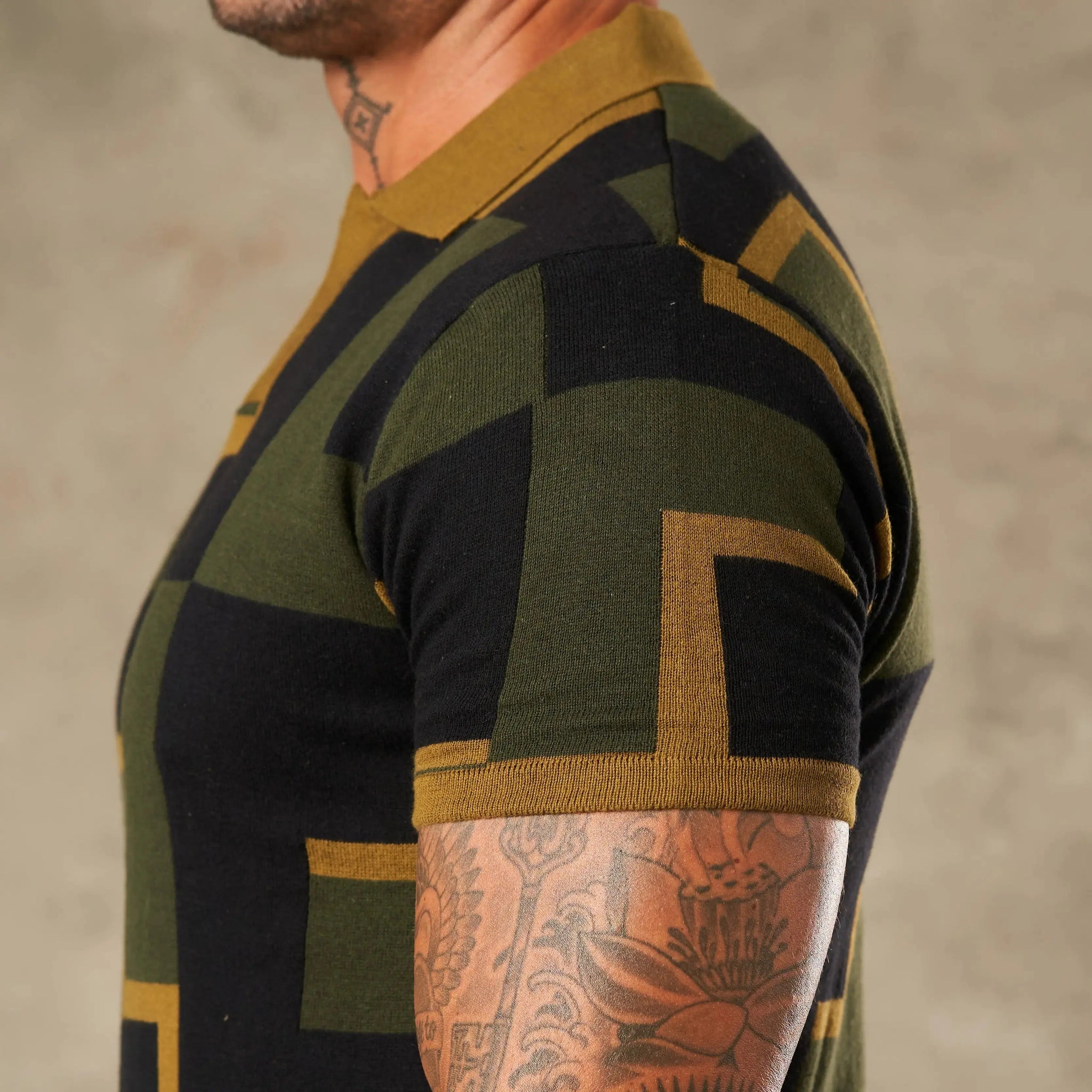 Moderna Graphic Statement Knit  - Legacy London