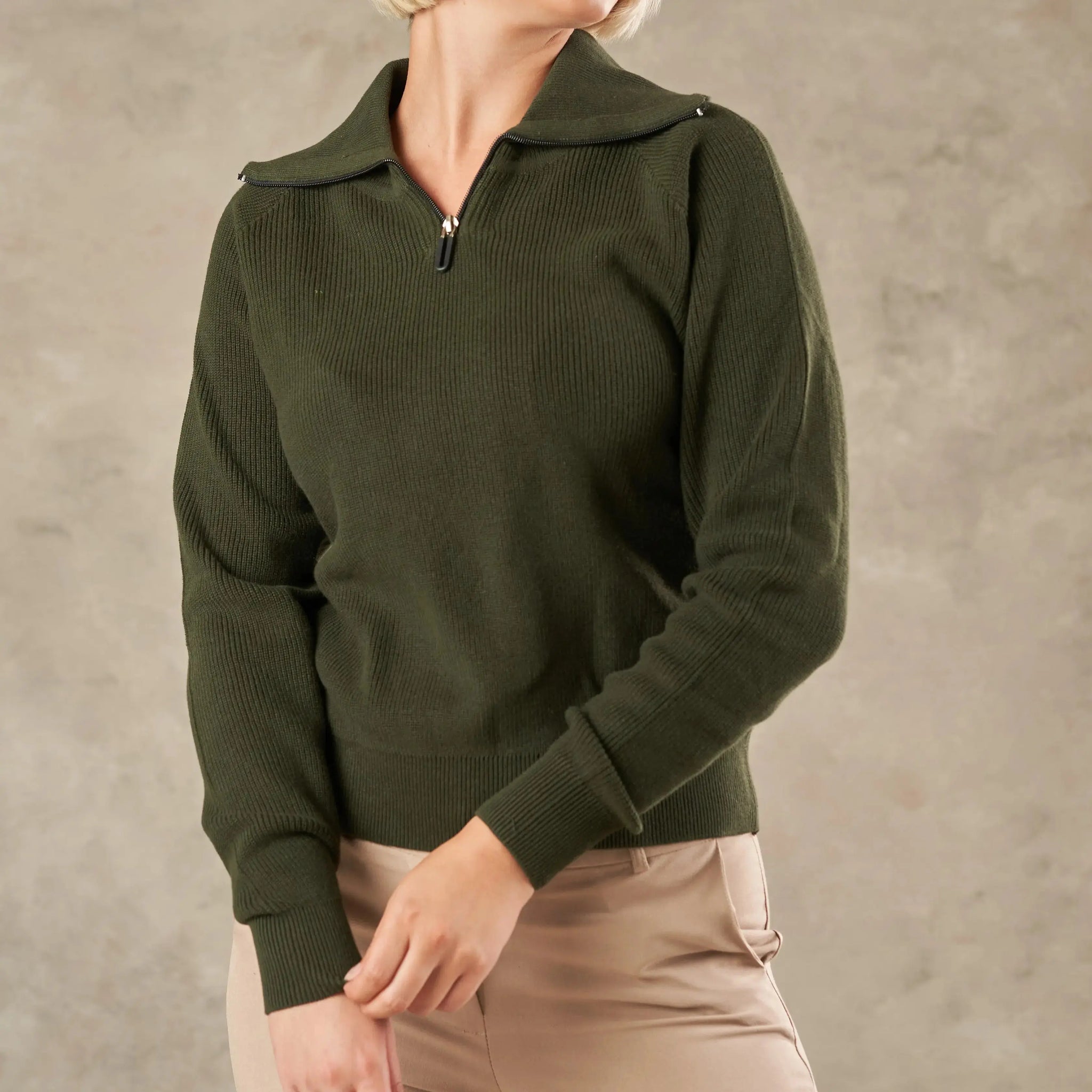 Roma Detailed Collar Knit Jumper - Legacy London
