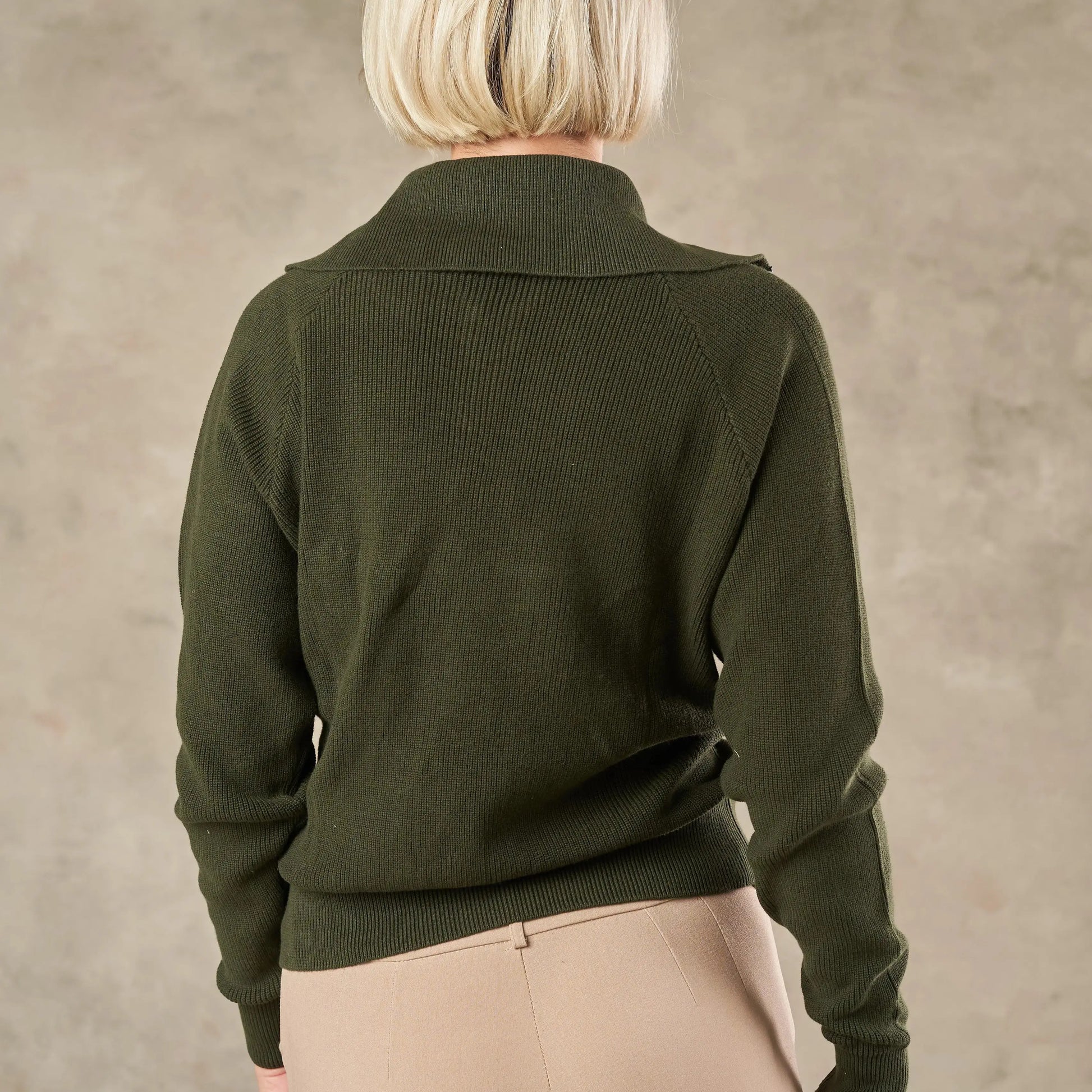 Roma Detailed Collar Knit Jumper - Legacy London