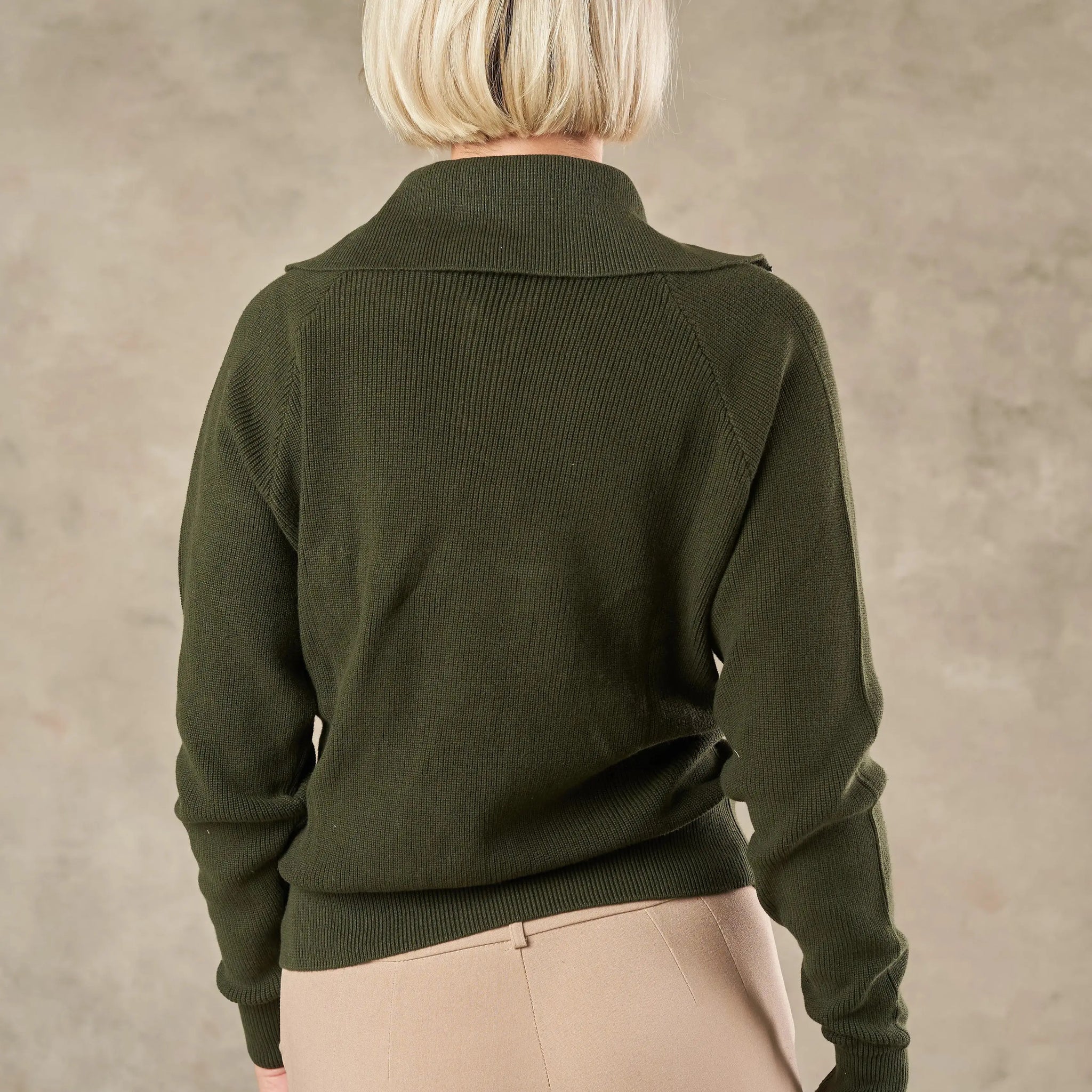 Roma Detailed Collar Knit Jumper - Legacy London