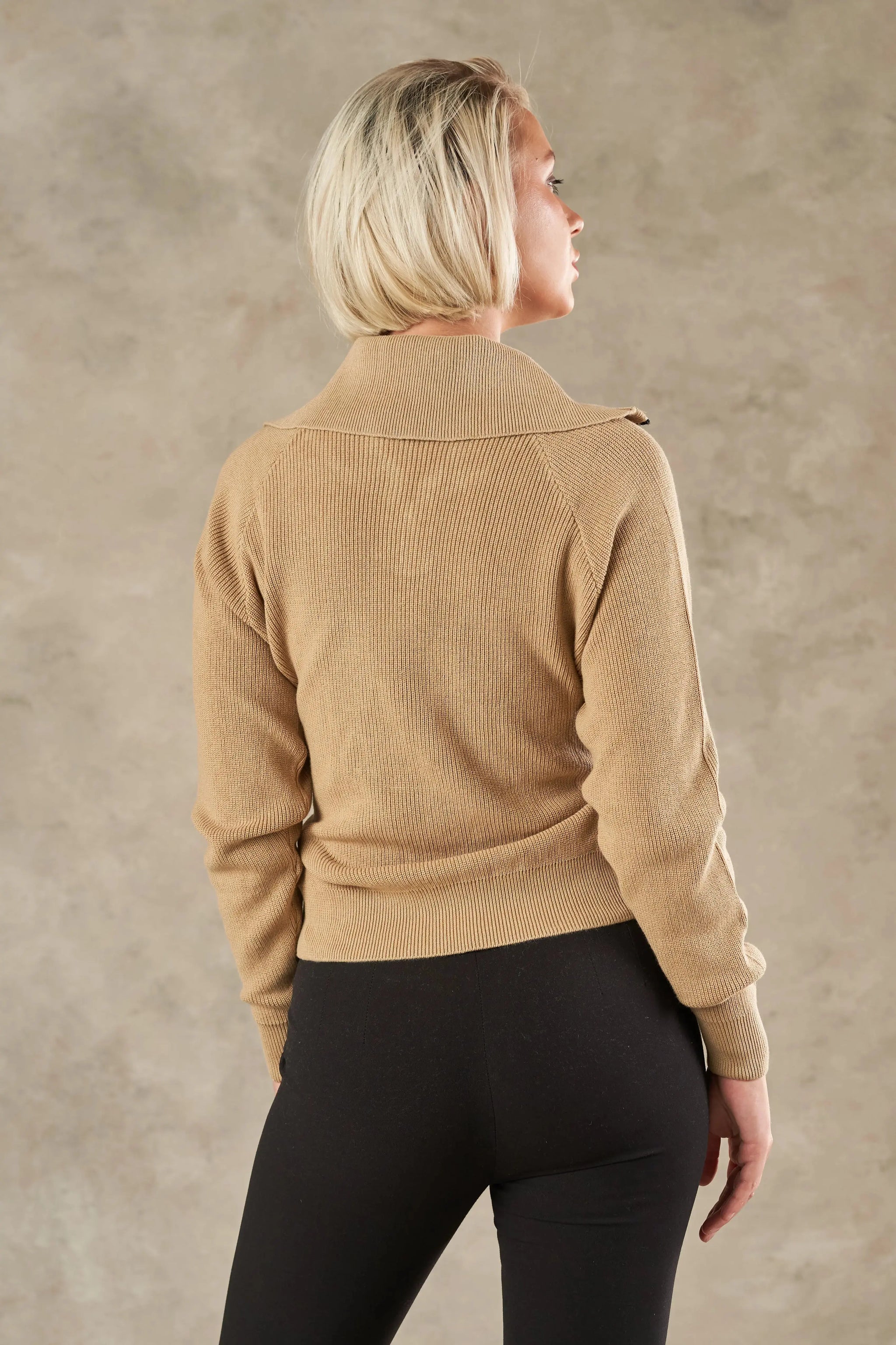 Roma Detailed Collar Knit Jumper - Legacy London