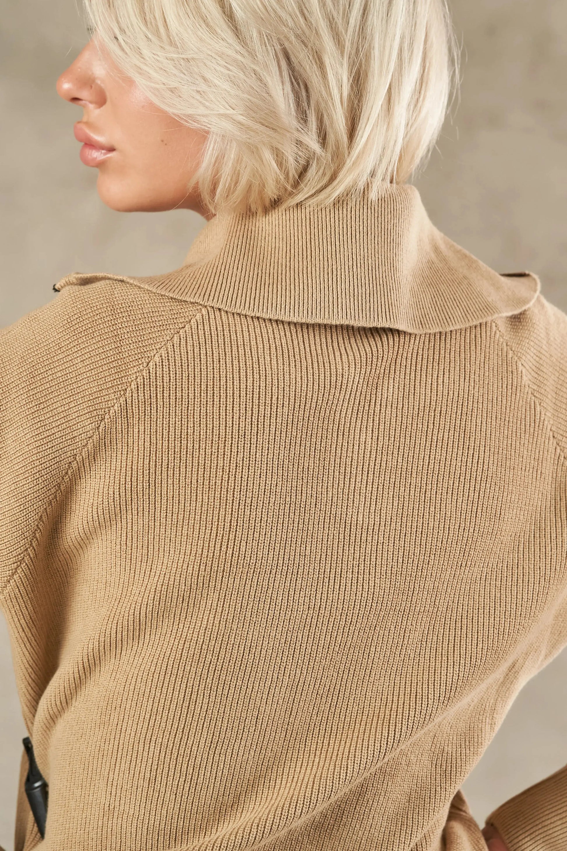 Roma Detailed Collar Knit Jumper - Legacy London