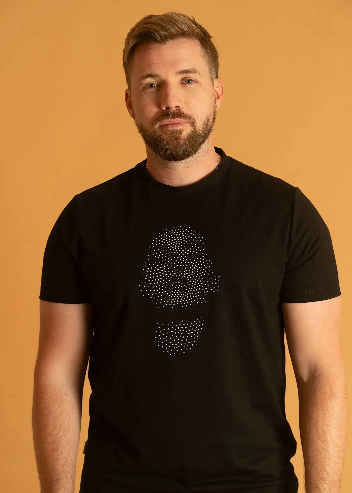 Face Embosse Print | LN 142 Legacy London